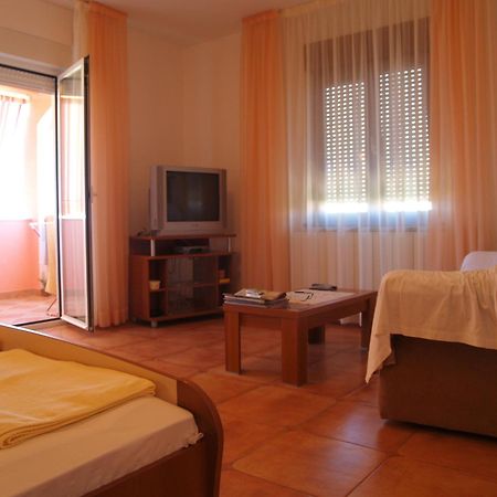 Apartments Banic Barbat na Rabu Exterior photo