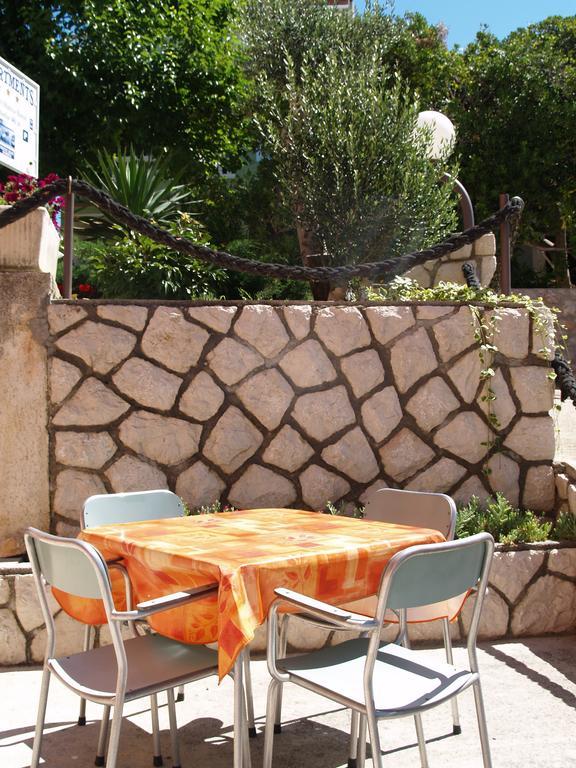 Apartments Banic Barbat na Rabu Exterior photo